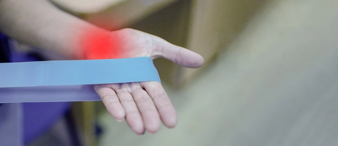 what is inflammation? shown on the palm of the hand